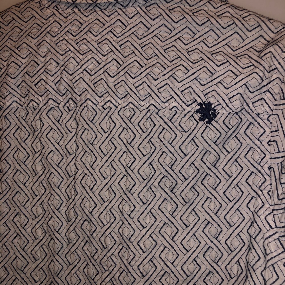 $10 With Purchase Tommy Hilfiger Button Up Shirt - Picture 3 of 4